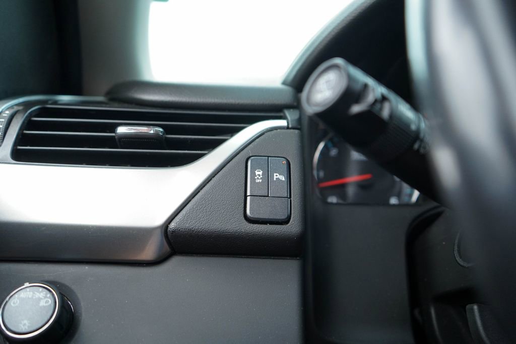 Used 2018 Chevrolet Tahoe LS RWD image 30