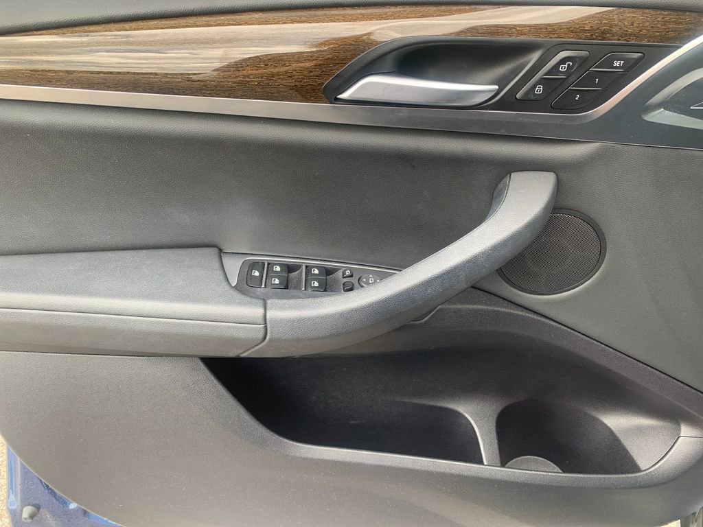 Used 2018 BMW X3 xDrive30i AWD/4WD image 12