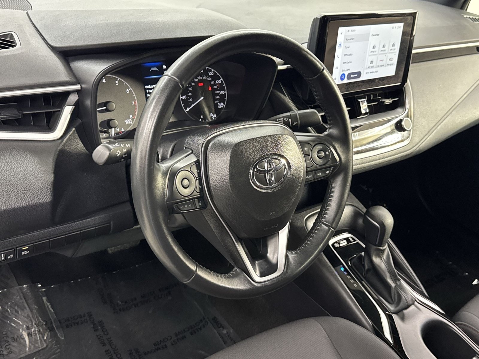 Used 2025 Toyota Corolla SE FWD image 13