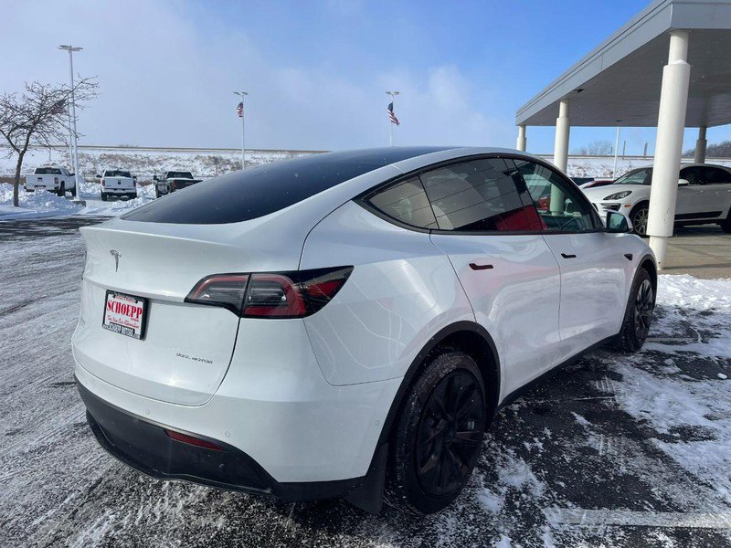 Used 2021 Tesla Model Y Long Range image 3