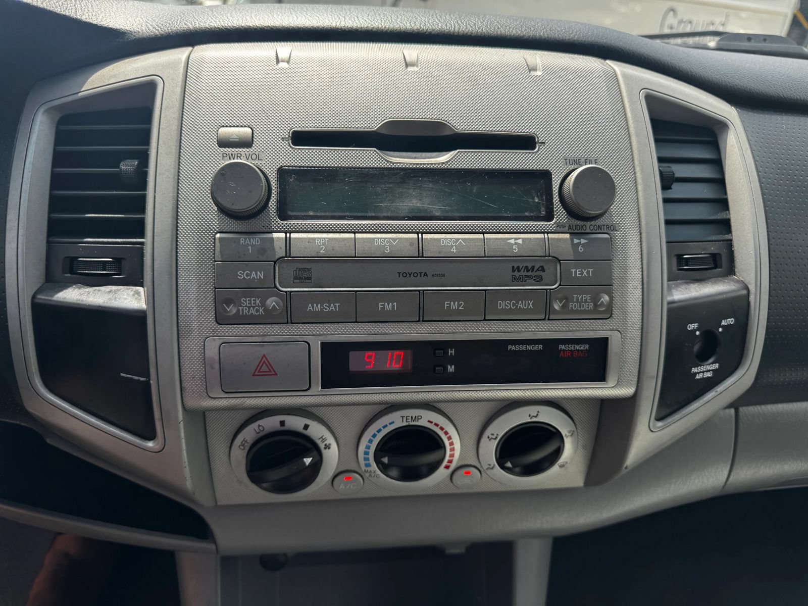 Used 2011 Toyota Tacoma PreRunner w/ SR5 Pkg #2 RWD image 15