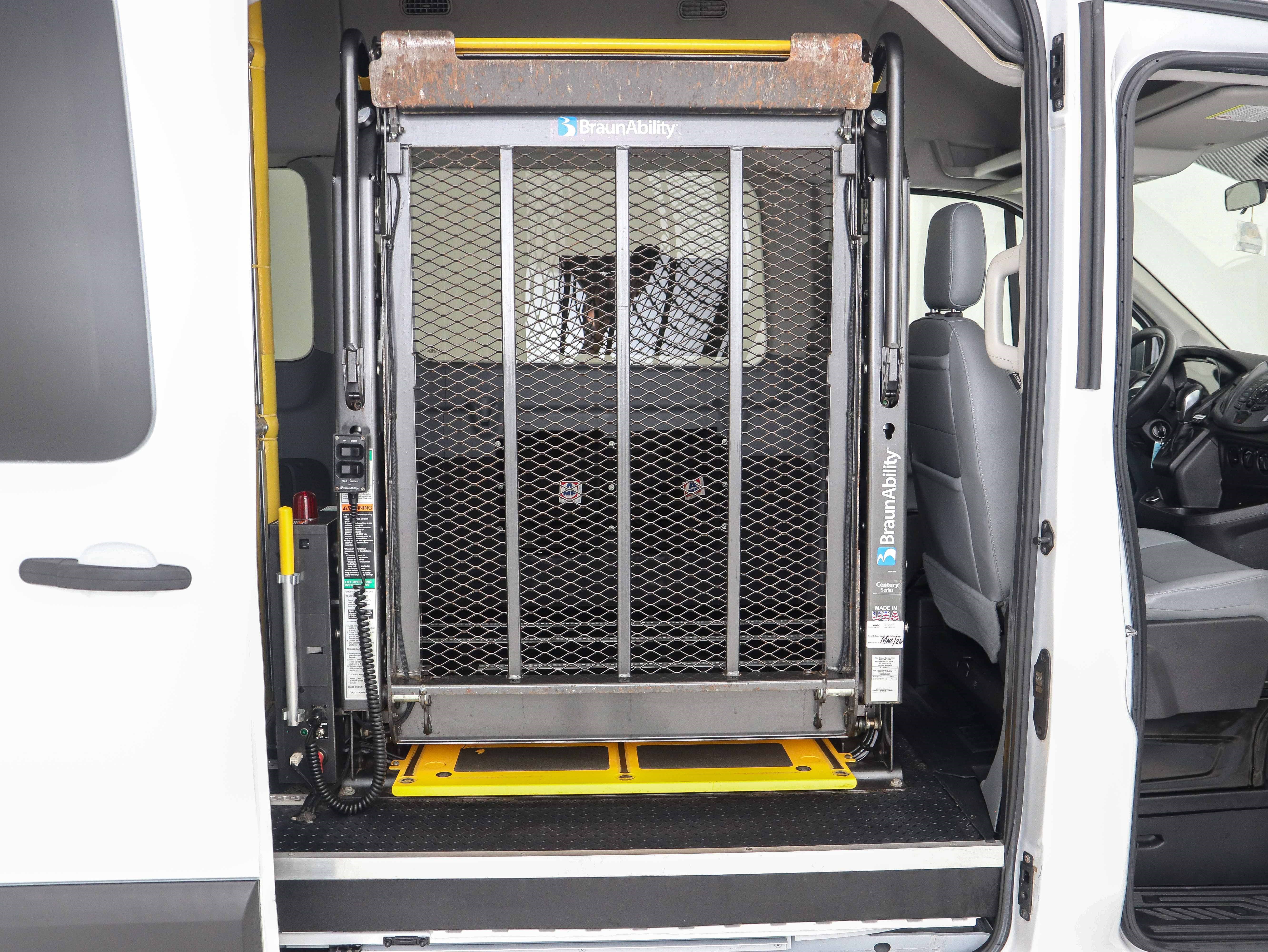 Used 2019 Ford Transit 350 XL image 14