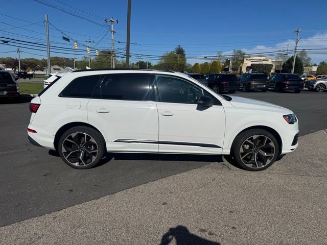 Used 2023 Audi Q7 2.0T Premium Plus w/ Premium Plus Package AWD/4WD image 12