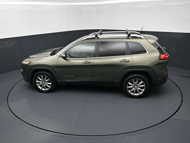 Used 2018 Jeep Cherokee Limited AWD/4WD image 15