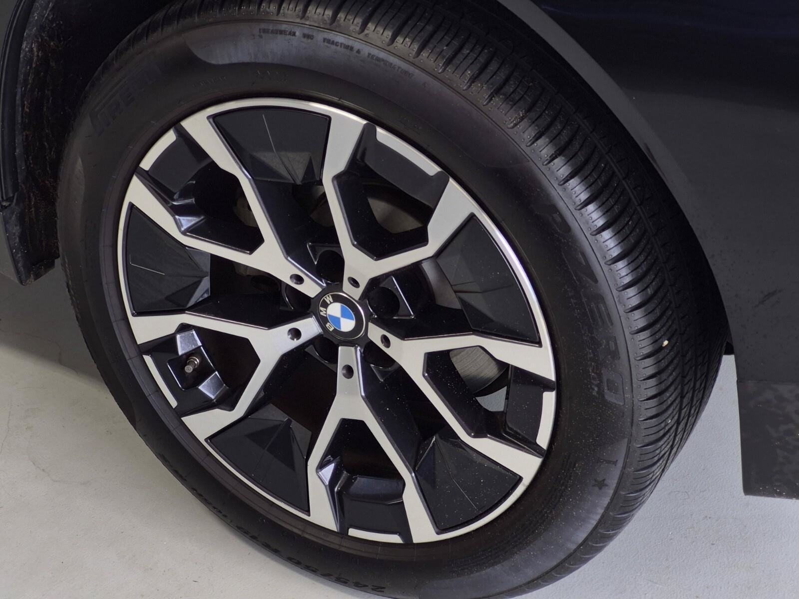 Certified 2025 BMW X3 xDrive30i w/ Premium Package AWD/4WD image 7