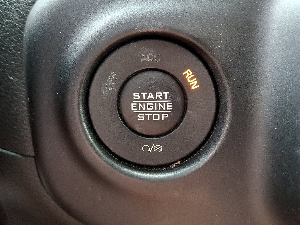 Used 2023 Jeep Wrangler Sport AWD/4WD image 25