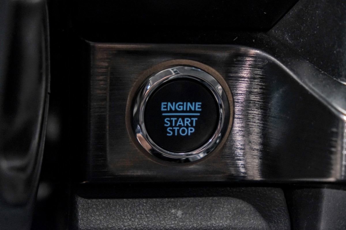 Used 2024 Ford F350 Lariat AWD/4WD image 20