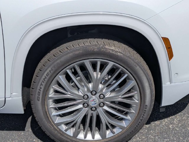 New 2027 Buick Enclave Avenir w/ LPO, Floor Liner Package AWD/4WD image 11