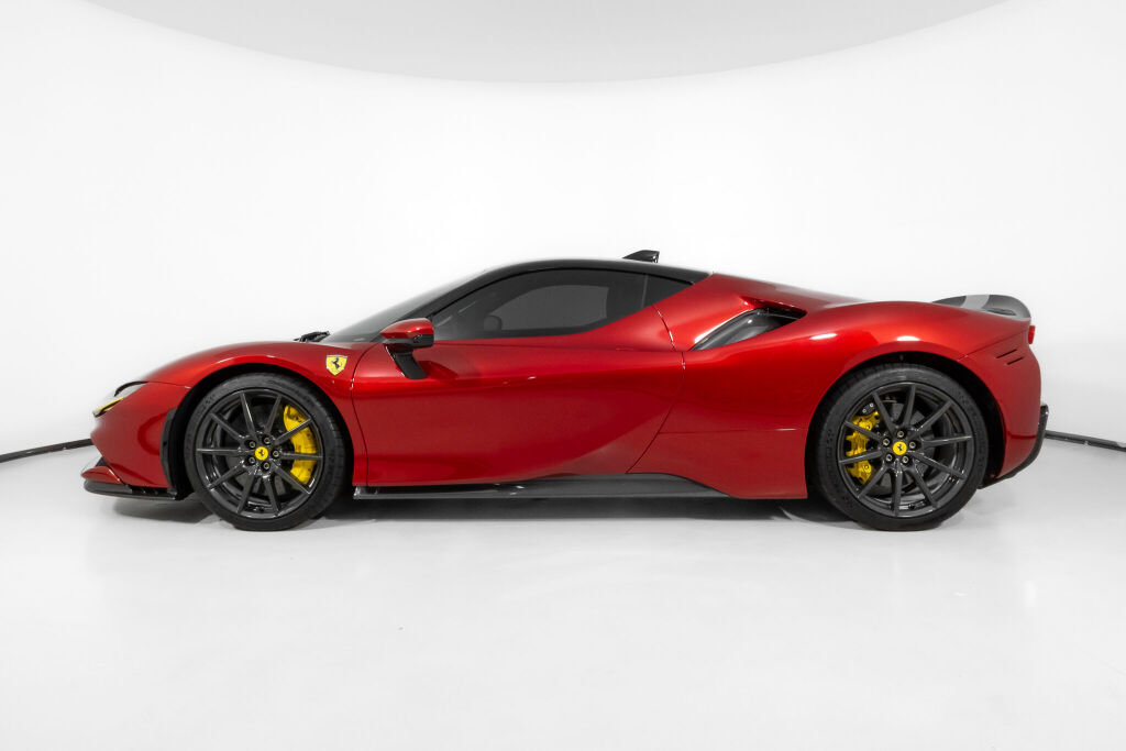 Used 2021 Ferrari SF90 Stradale image 3