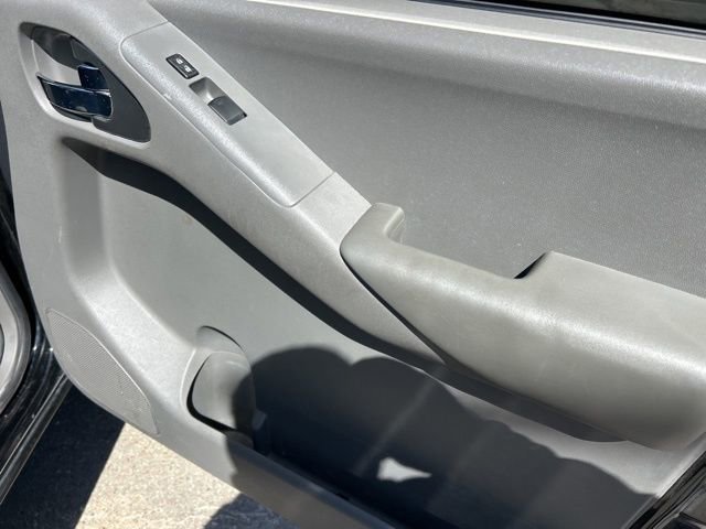 Used 2012 Nissan Frontier SV w/ Sport Appearance Pkg image 18