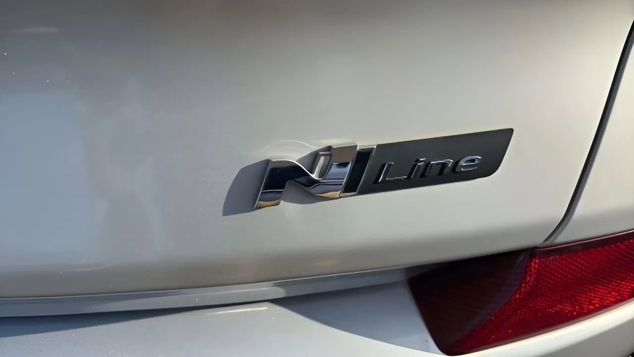 Used 2019 Hyundai Elantra GT N Line image 40