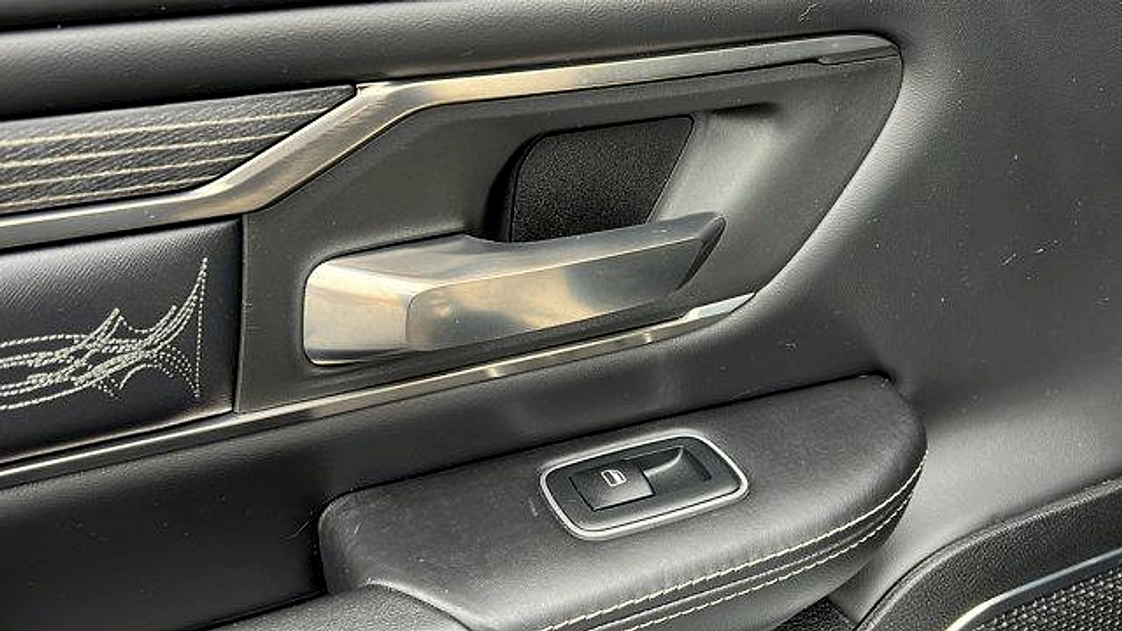 Used 2021 RAM 1500 Limited image 12