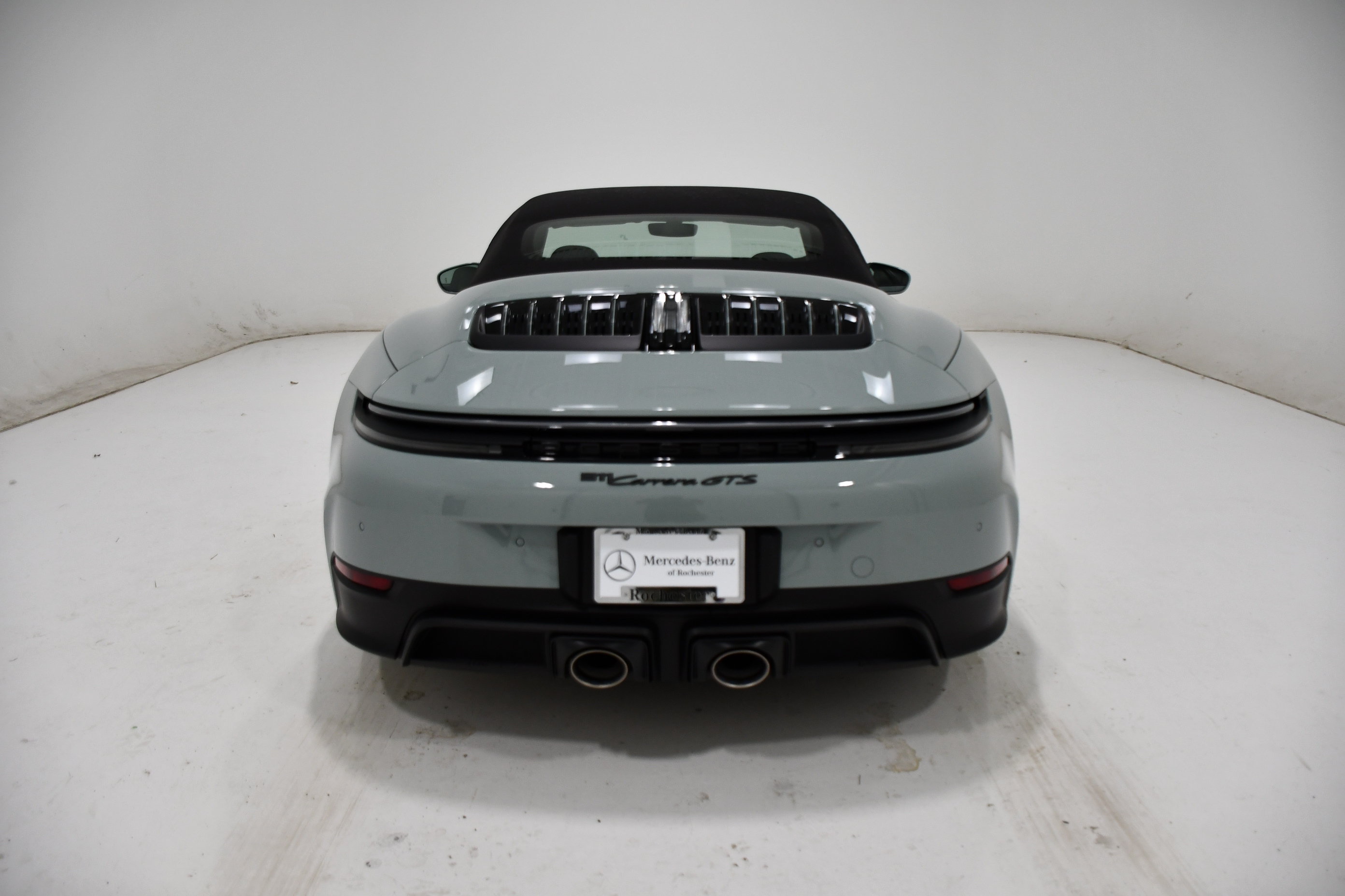Used 2026 Porsche 911 Carrera GTS RWD image 4