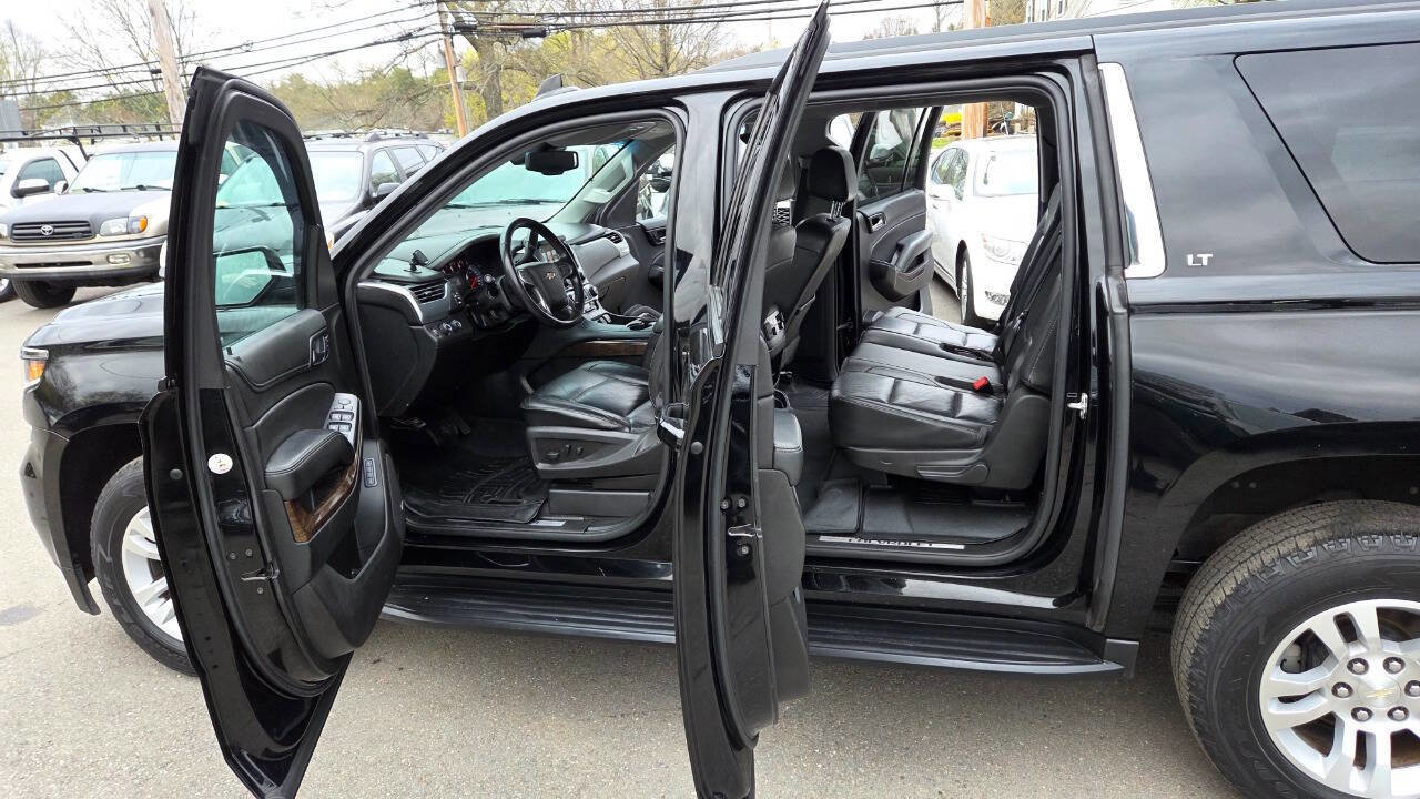 Used 2019 Chevrolet Suburban LT AWD/4WD image 25