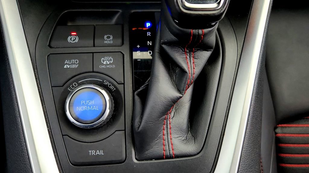Certified 2023 Toyota RAV4 XSE w/ Weather Package AWD/4WD image 34