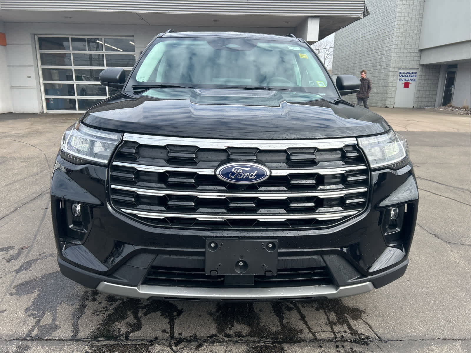 New 2026 Ford Explorer Active w/ Active Comfort Package image 3