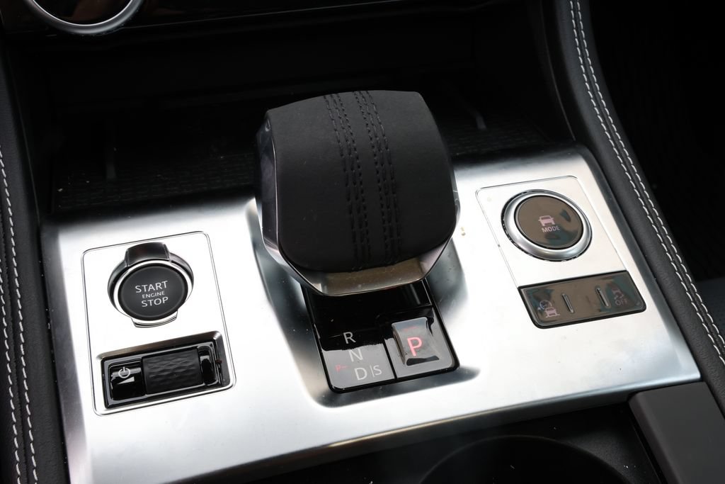 Certified 2026 Jaguar F-PACE R-Dynamic S AWD/4WD image 22