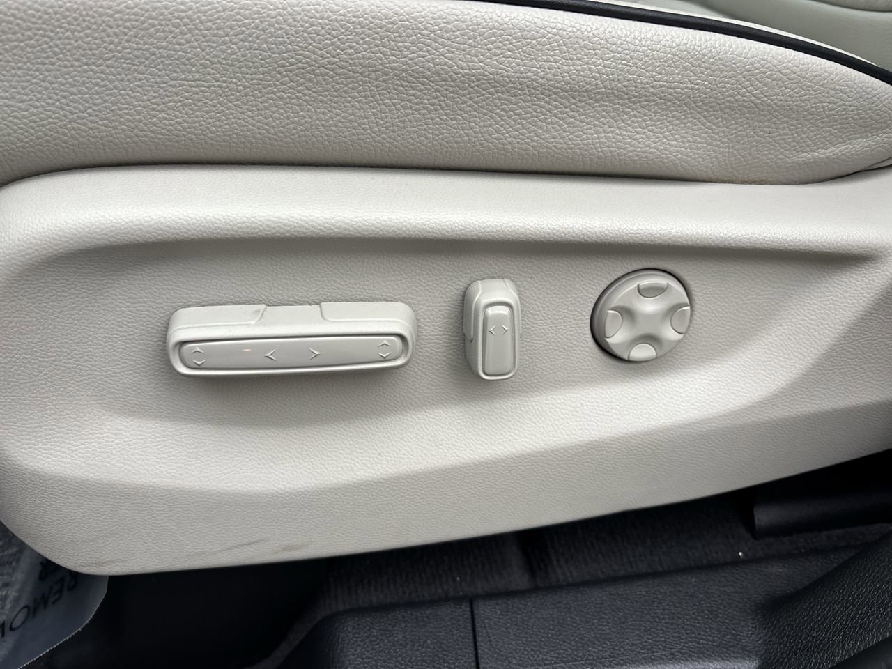 Used 2025 Honda Odyssey Touring image 16