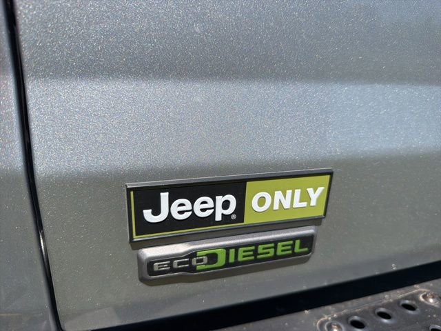 Used 2021 Jeep Gladiator Overland AWD/4WD image 5