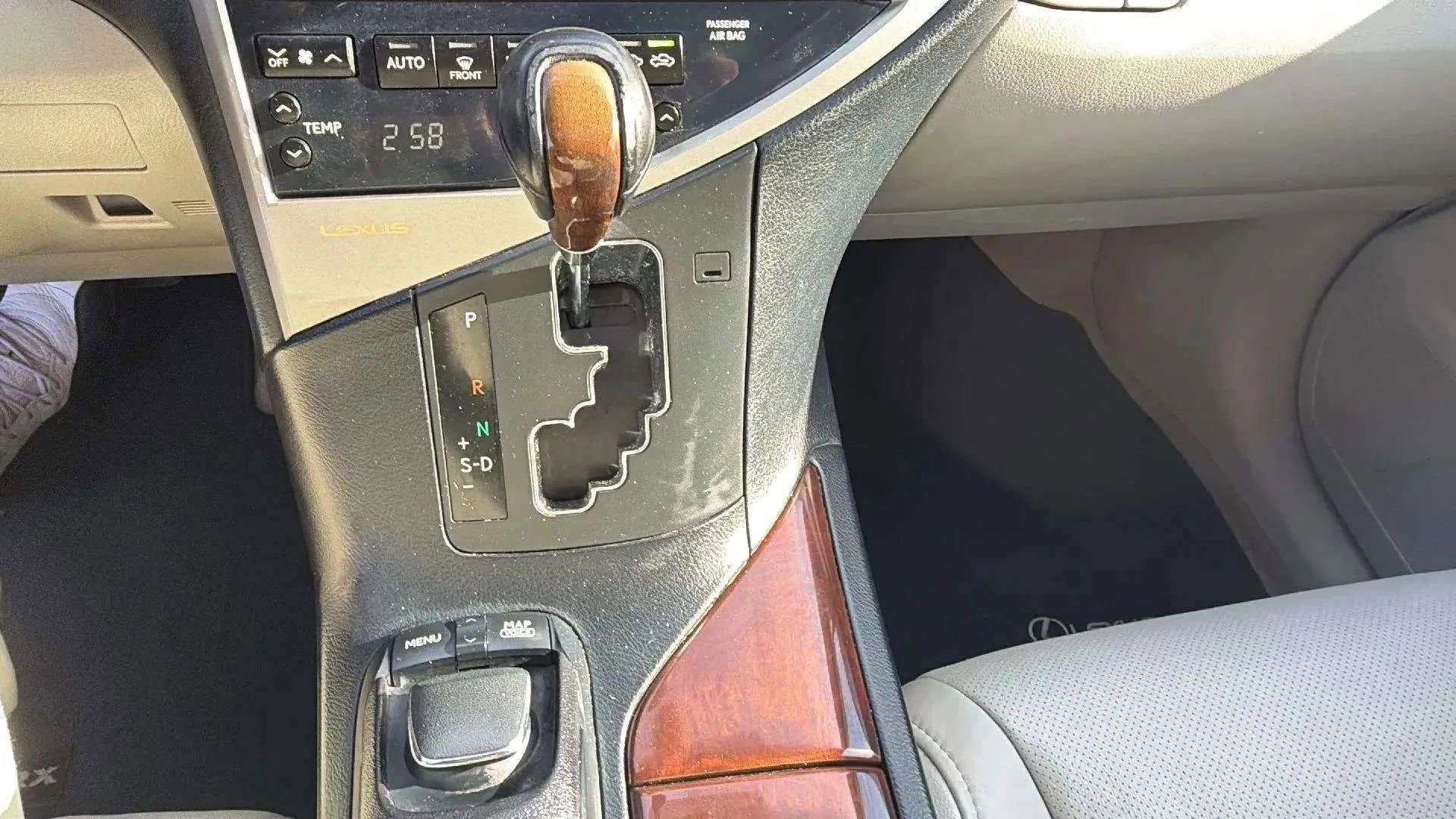 Used 2010 Lexus RX 350 RX 350 Sport Utility 4D image 39