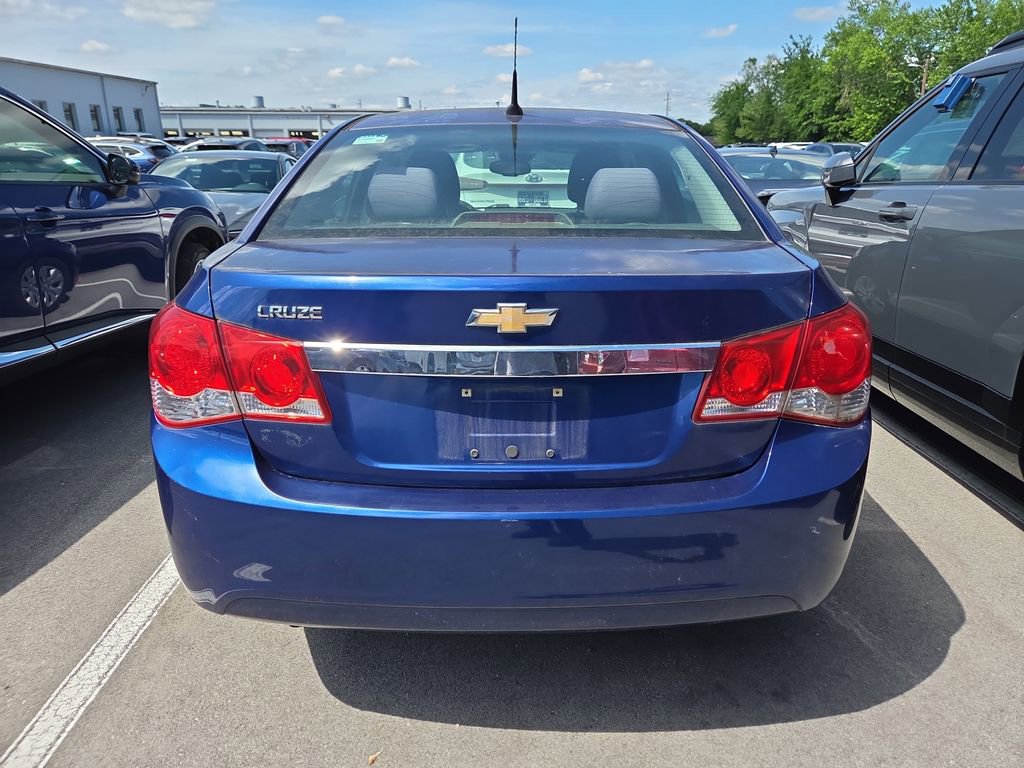 Used 2012 Chevrolet Cruze LS w/ Connectivity Package FWD image 5