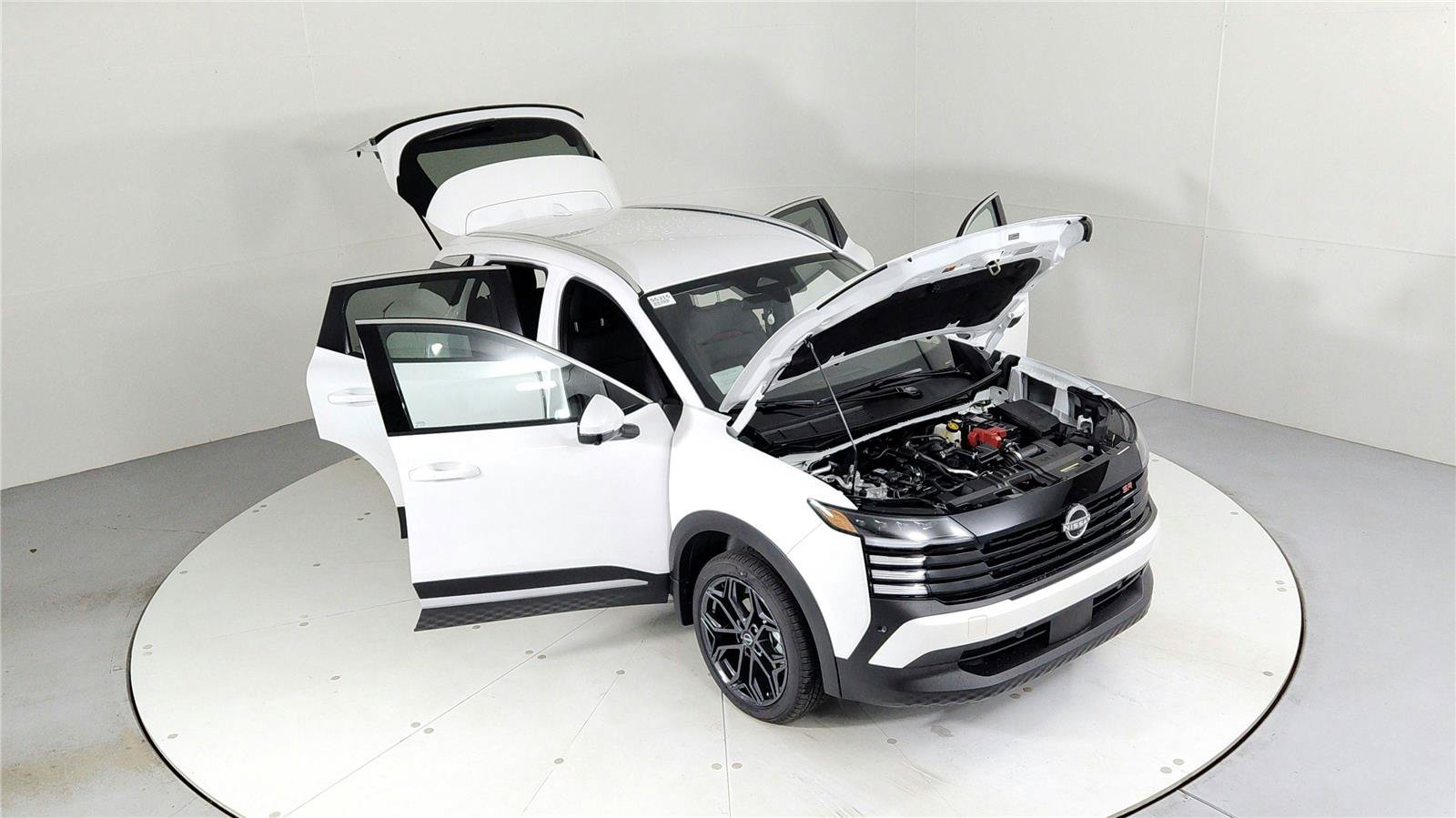 Used 2025 Nissan Kicks SR AWD/4WD image 45