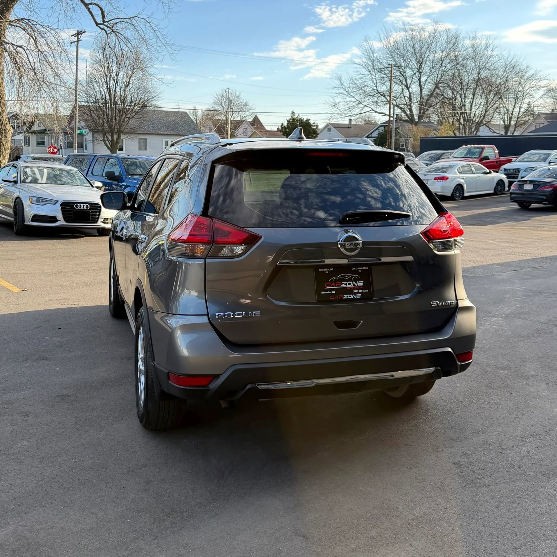 Used 2017 Nissan Rogue SV AWD/4WD image 6