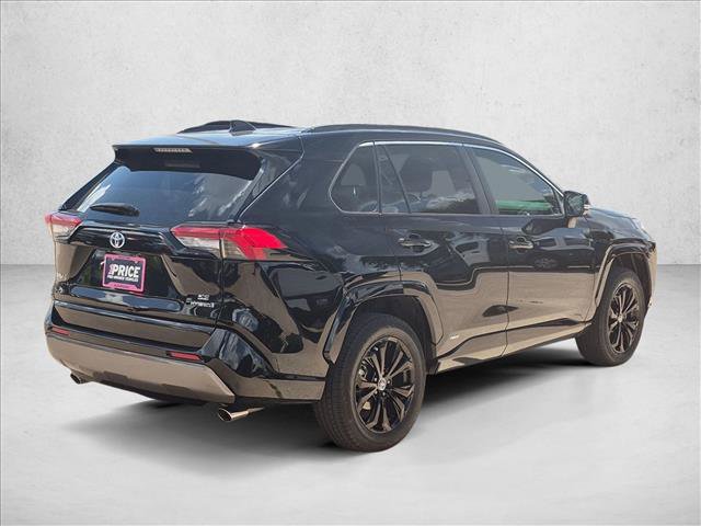 Used 2022 Toyota RAV4 SE AWD/4WD image 5