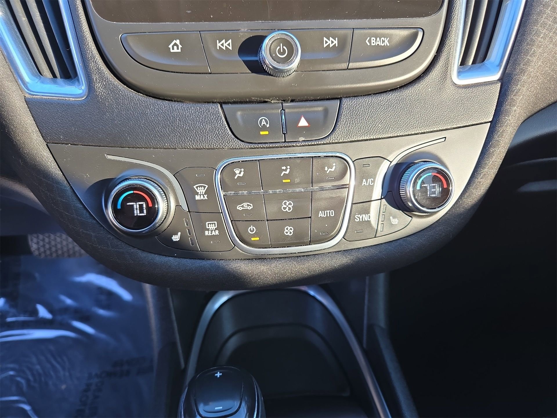 Used 2020 Chevrolet Malibu LT image 28