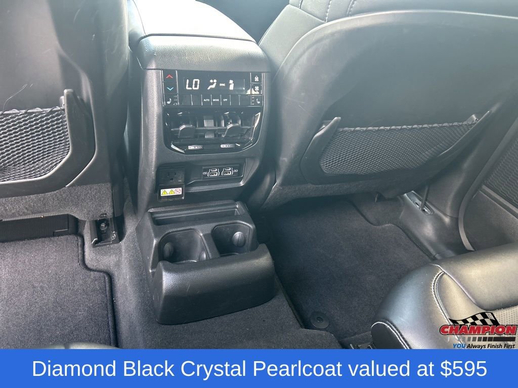 Used 2025 Jeep Grand Cherokee L Limited w/ Luxury Tech Group II AWD/4WD image 8