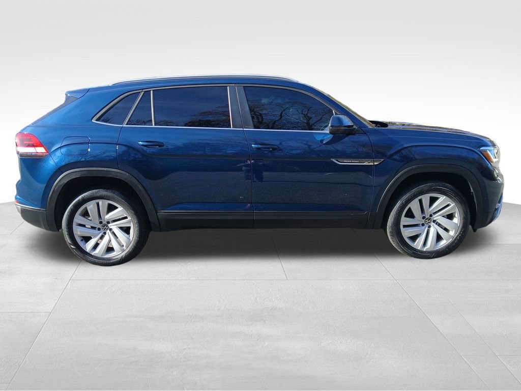Used 2023 Volkswagen Atlas Cross Sport SE image 7