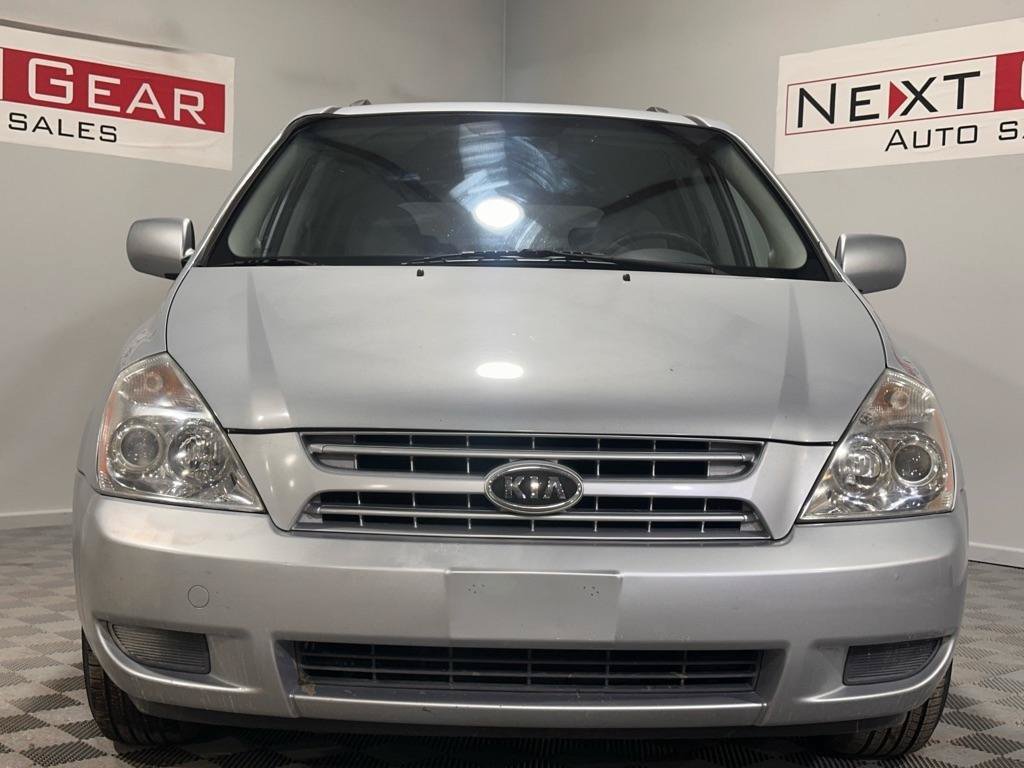 Used 2009 Kia Sedona FWD image 4