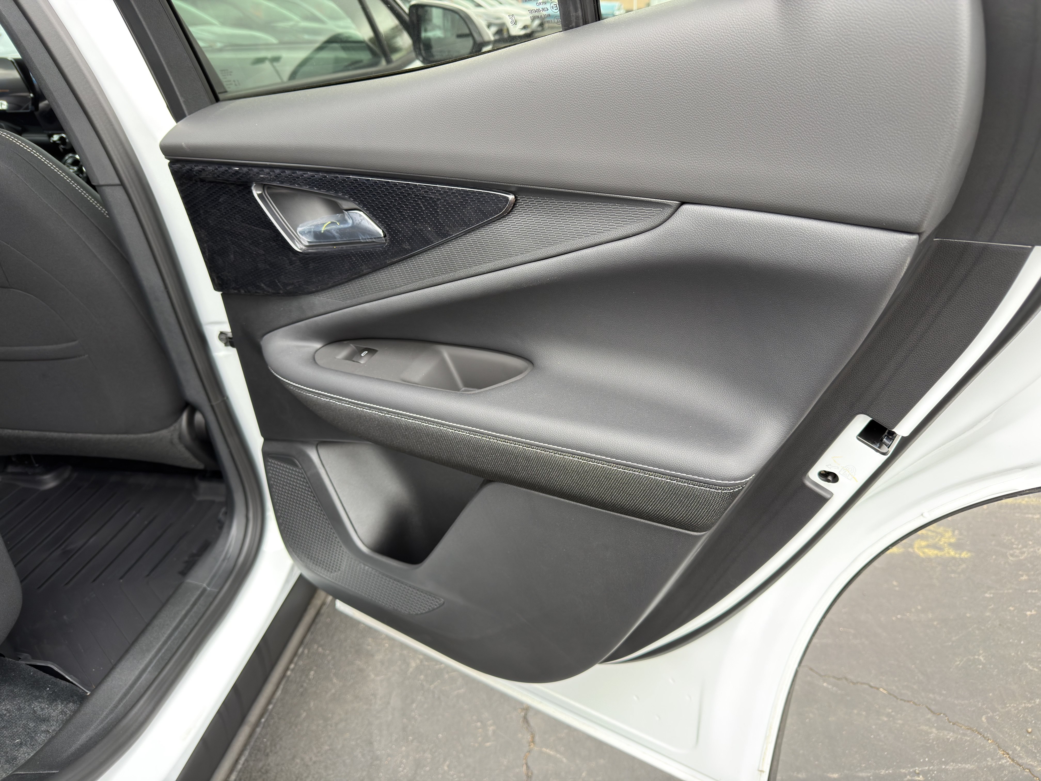 New 2026 Chevrolet Blazer EV LT w/ Midnight/Sport Edition FWD image 13