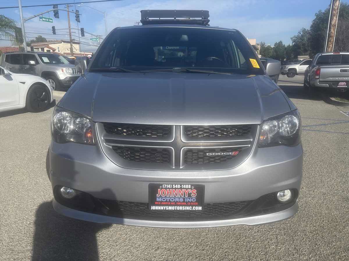 Used 2019 Dodge Grand Caravan GT image 2