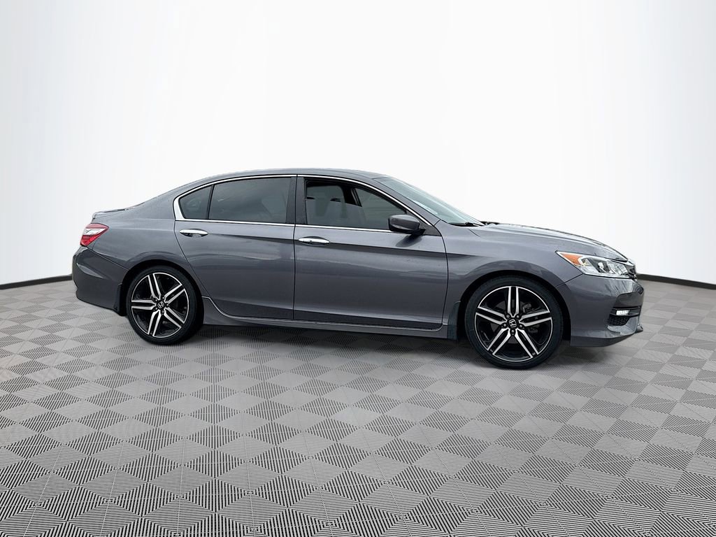 Used 2017 Honda Accord Sport Special Edition image 3