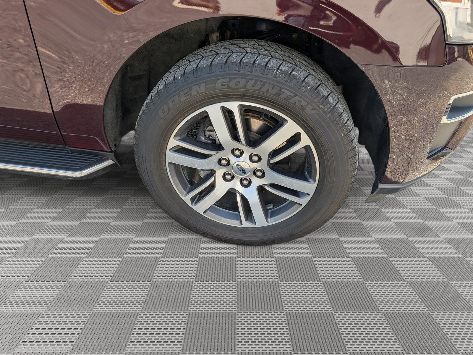 Used 2023 Ford Expedition Limited AWD/4WD image 9