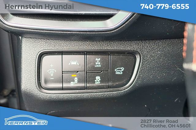 Used 2020 Hyundai Santa Fe SEL w/ Convenience + Premium Package image 15