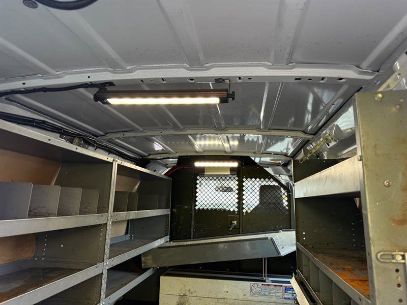 Used 2014 Ford E-150 and Econoline 150 E-150 w/ Power Group image 29