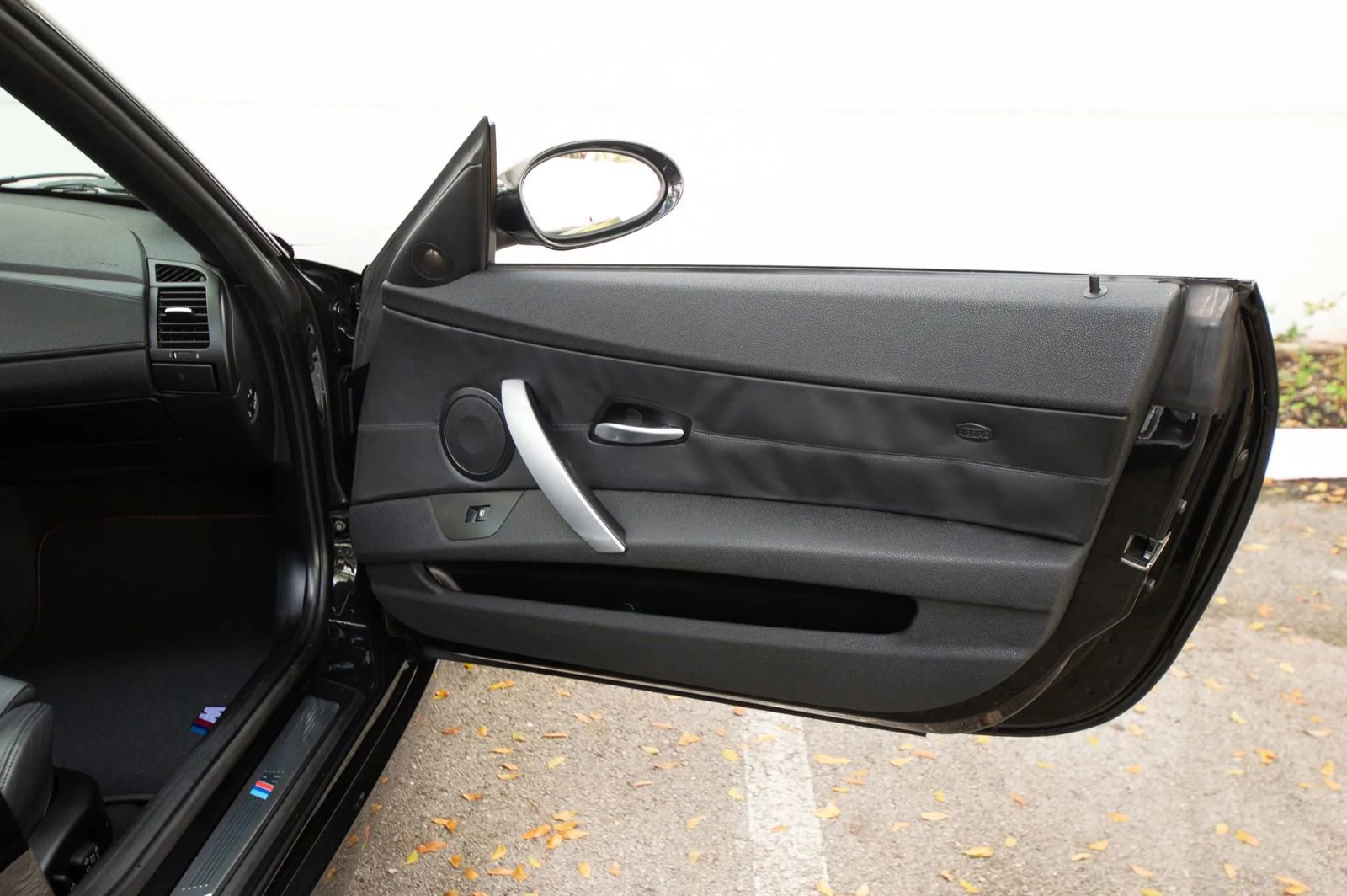 Used 2008 BMW M Roadster w/ Premium Pkg image 28