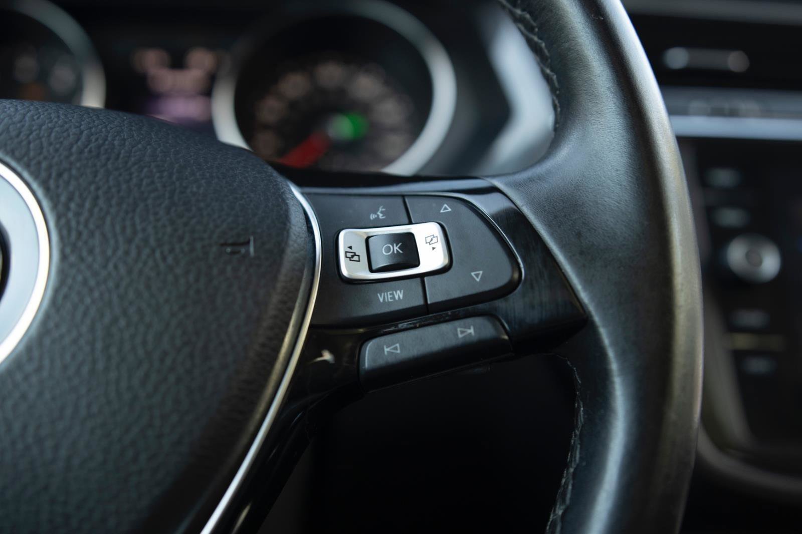 Used 2019 Volkswagen Tiguan S image 7