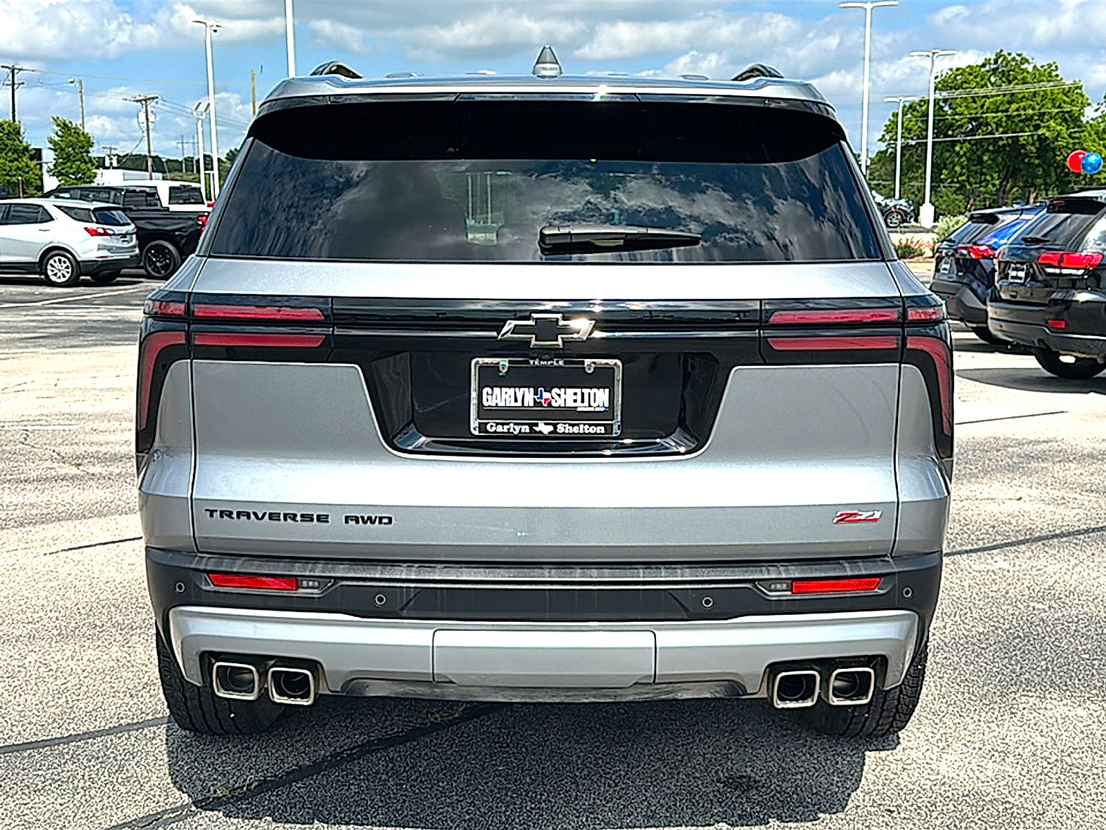Used 2025 Chevrolet Traverse Z71 AWD/4WD image 7