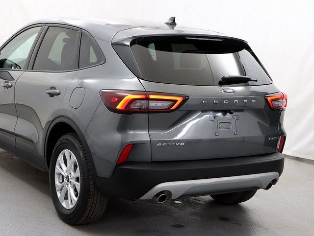 Certified 2025 Ford Escape Active AWD/4WD image 7