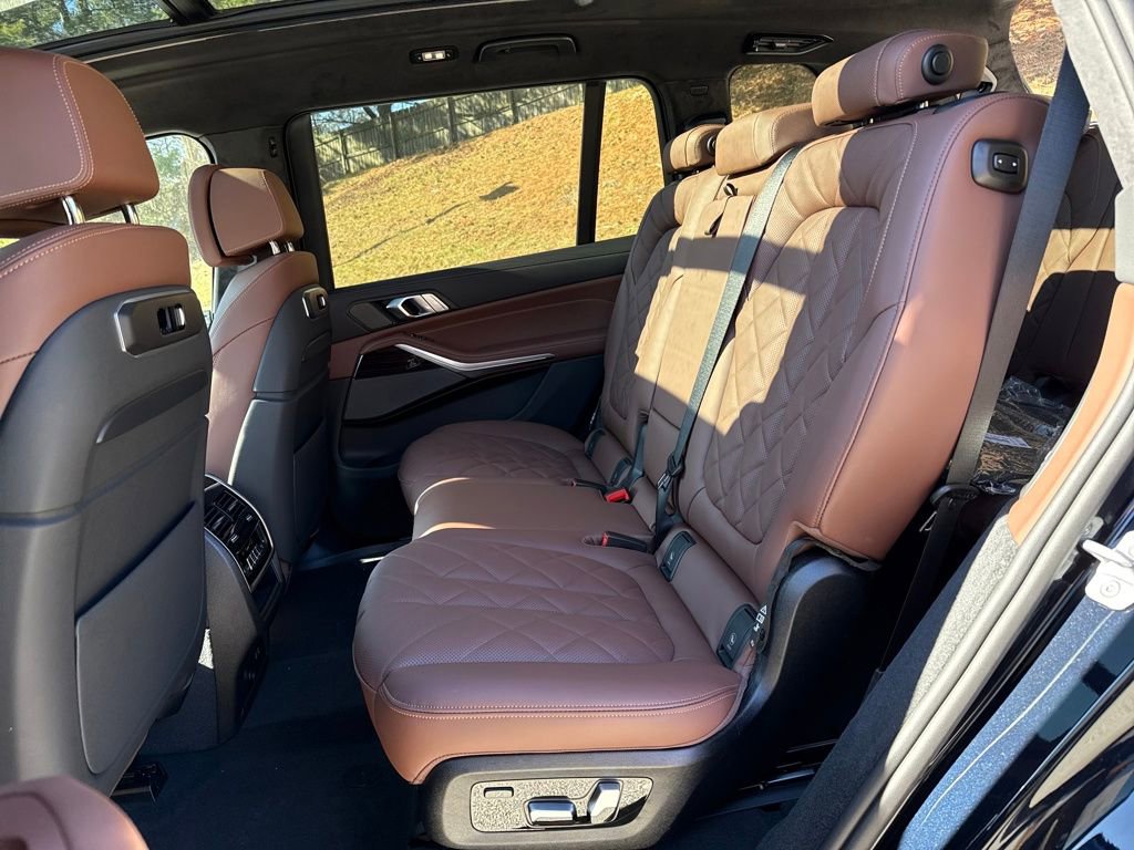 New 2026 BMW X7 xDrive40i w/ M Sport Package image 23