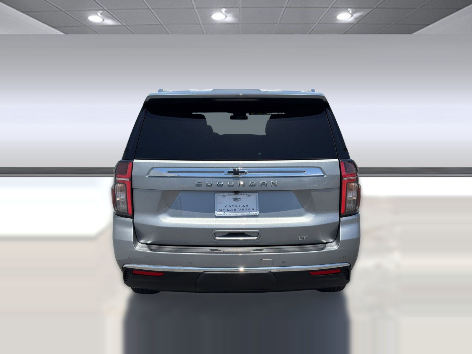 Used 2023 Chevrolet Suburban LT w/ Luxury Package AWD/4WD image 9