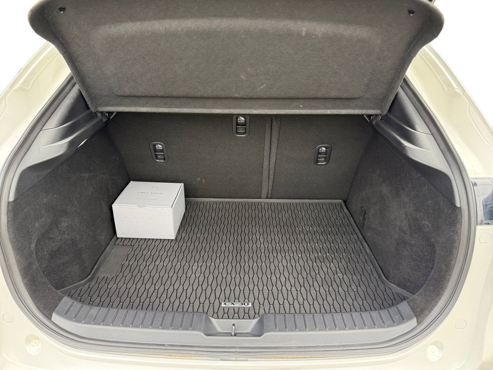 Used 2025 MAZDA CX-30 AWD 2.5 S w/ Preferred Package image 17