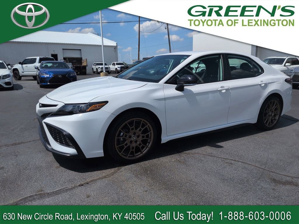 Certified 2024 Toyota Camry SE FWD image 1