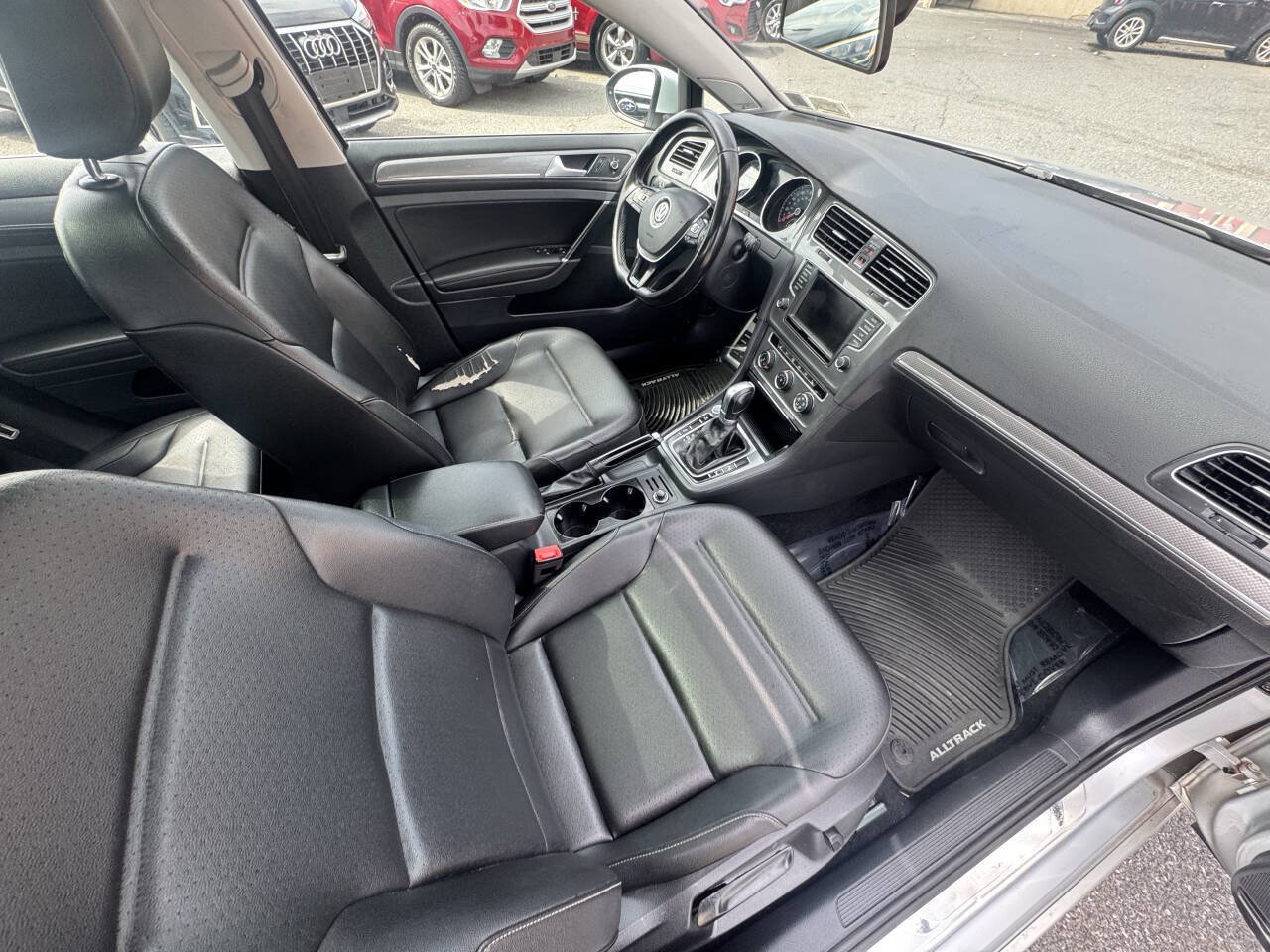 Used 2017 Volkswagen Golf Alltrack SE AWD/4WD image 24