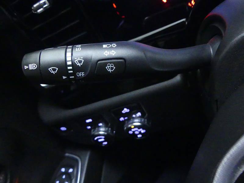 Used 2022 GMC Sierra 1500 Elevation w/ LPO, Elevation Black Package AWD/4WD image 19