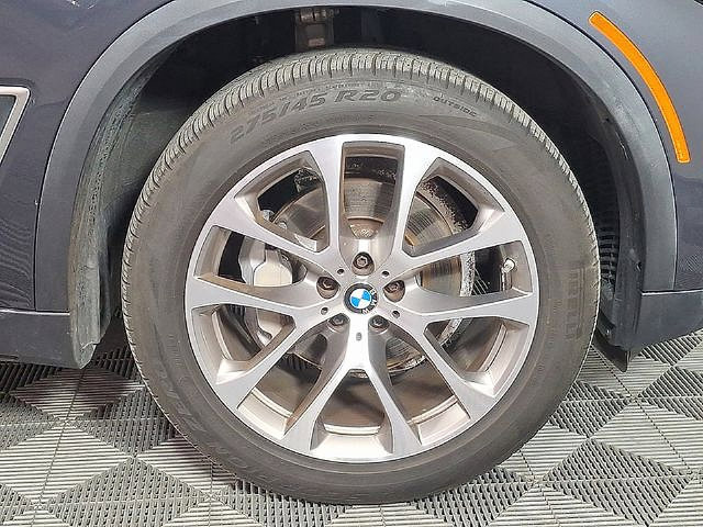 Used 2022 BMW X5 xDrive40i w/ Premium Package AWD/4WD image 12
