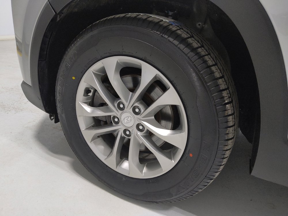 Used 2020 Hyundai Santa Fe SE image 31